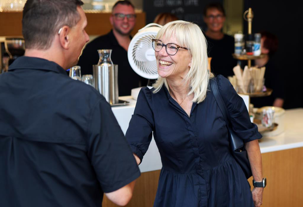Willkommen im HPZ-Museumscafé: Die HPZ-Beschäftigten standen der ehemaligen bayerischen Sozialministerin Carolina Trautner ausführlich Rede und Antwort.